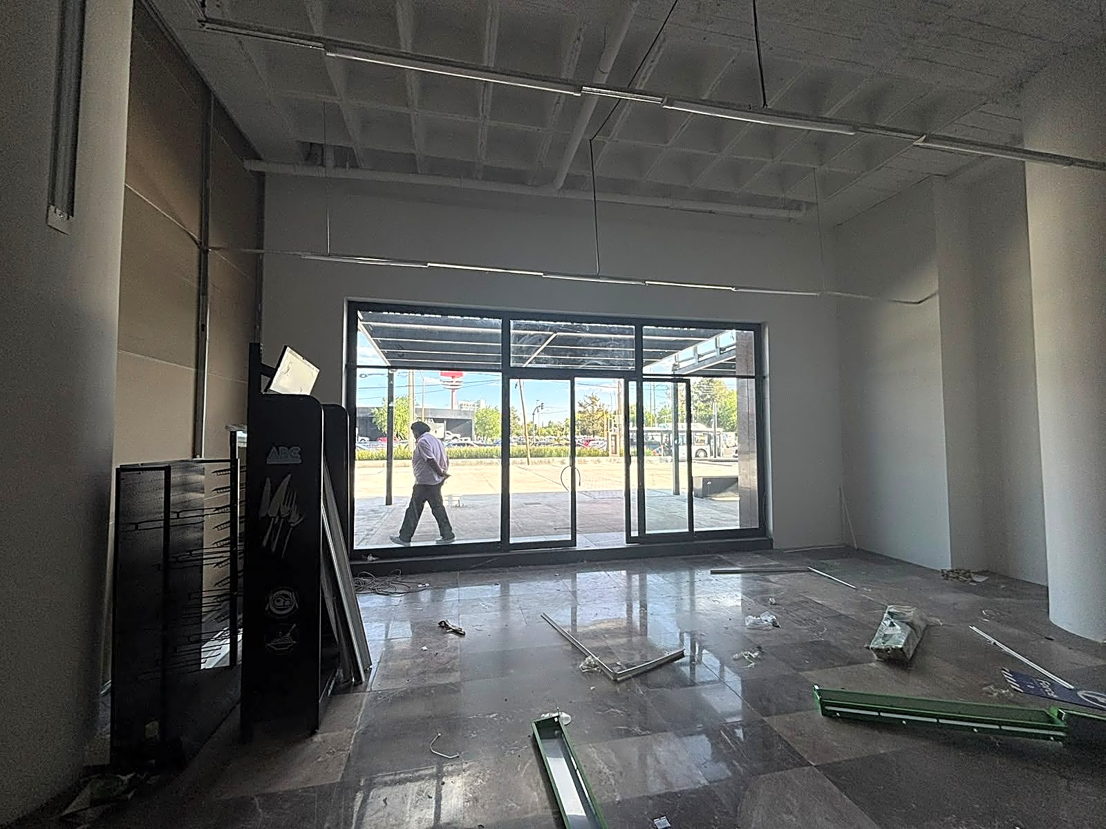 Local Comercial en Torreplaza bosques — foto 4