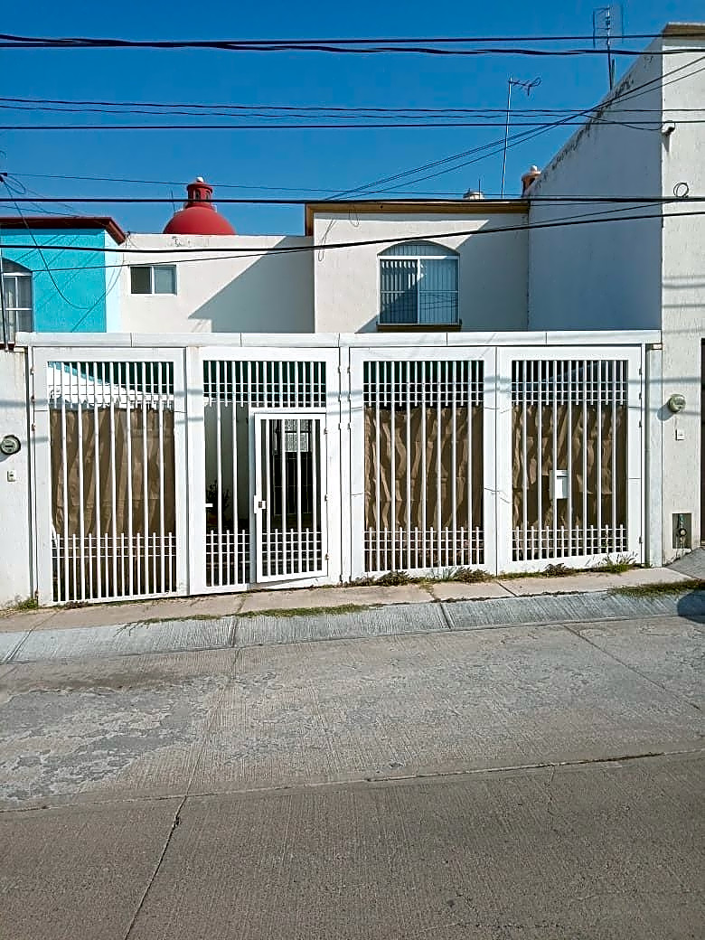 Casa en Villas de Nuestra Señora de la Asunción Sector Encino — foto 1